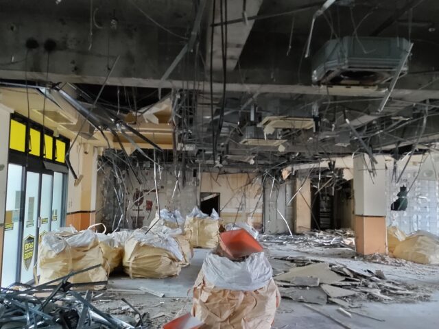 国分寺市 パチンコ店解体工事の施工前画像